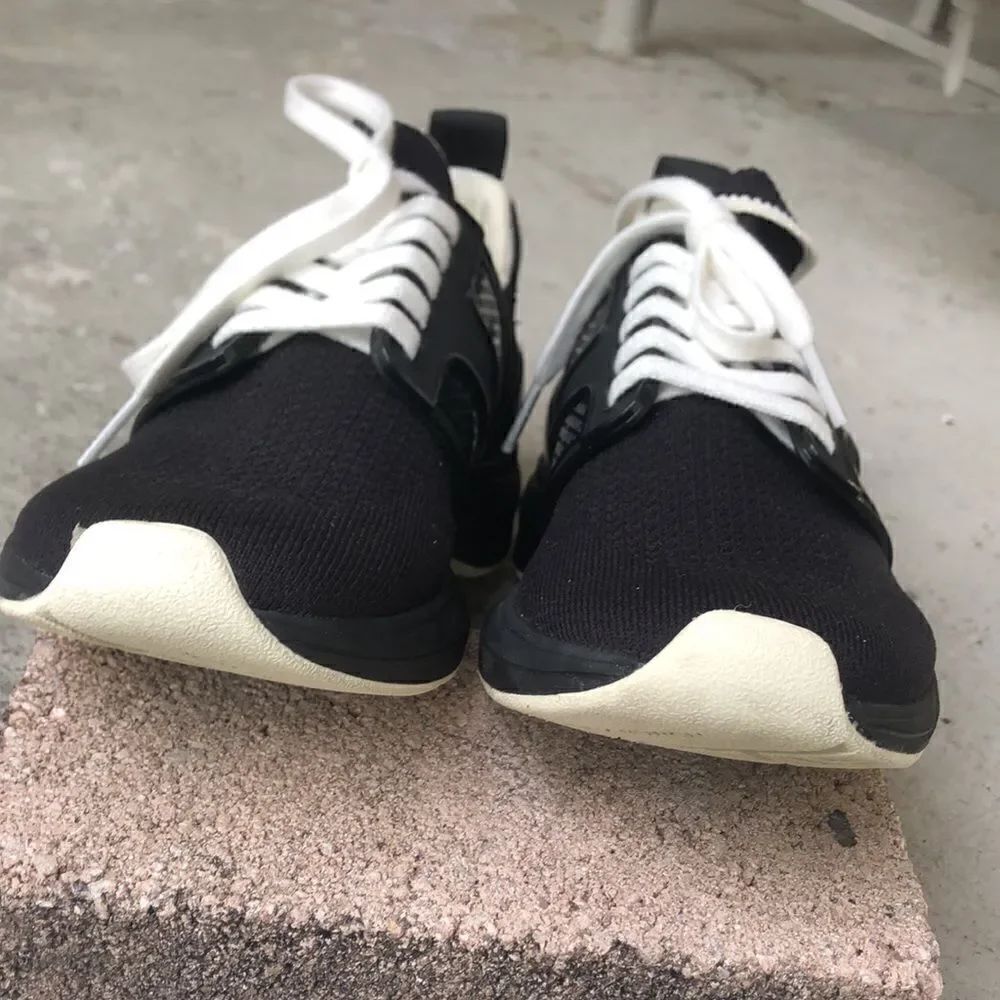 Tory Burch T sock runners - Picture 4 of 9